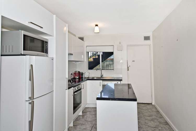 Fifth view of Homely unit listing, 13/4 Minchinson Street, Shoalwater WA 6169