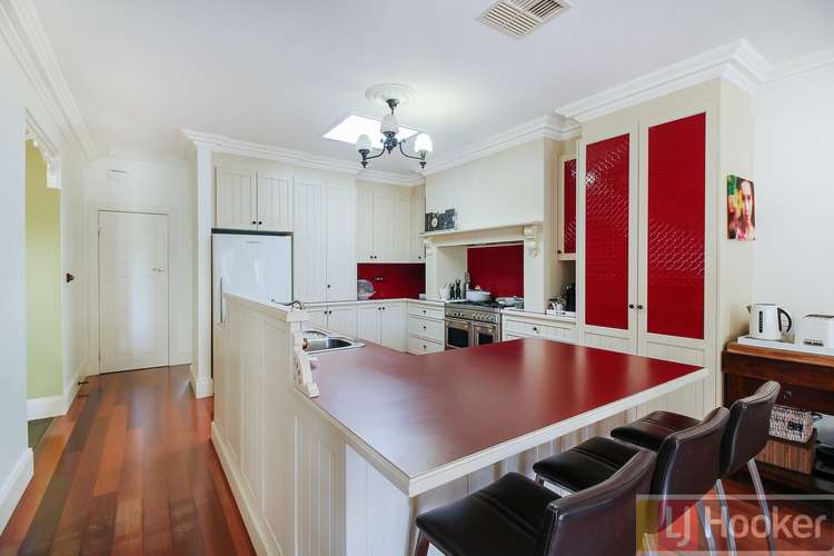 Third view of Homely house listing, 18 Grandview Crescent, Hillside VIC 3037