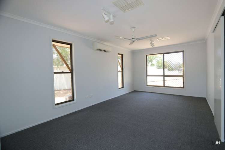 Sixth view of Homely house listing, 5 Eubar Place, Emerald QLD 4720