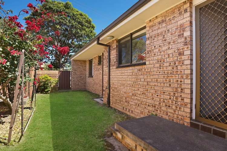 Fourth view of Homely villa listing, 2/34-36 Oakland Avenue, The Entrance NSW 2261