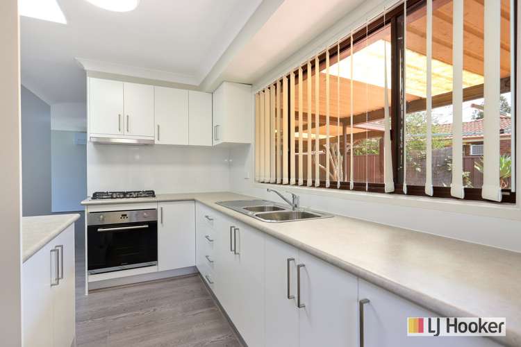 Third view of Homely villa listing, 4/6 Woodvale Close, Plumpton NSW 2761