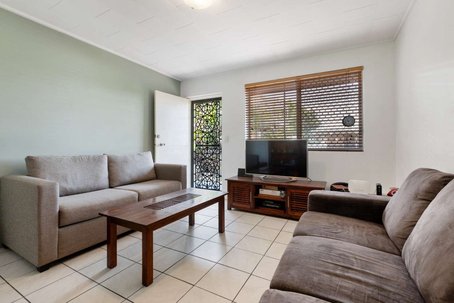 Main view of Homely apartment listing, 4/58 Crest Street, Mount Gravatt East QLD 4122