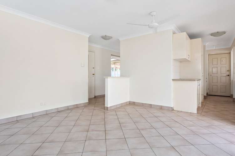 Fourth view of Homely house listing, 2 Durras Place, South Lake WA 6164