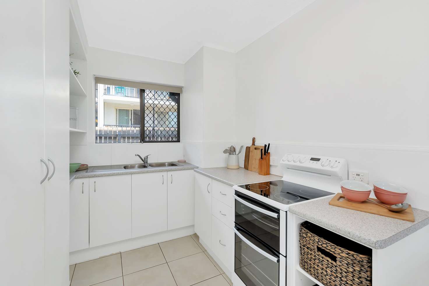 Main view of Homely unit listing, 2/59 Queen Street, Southport QLD 4215