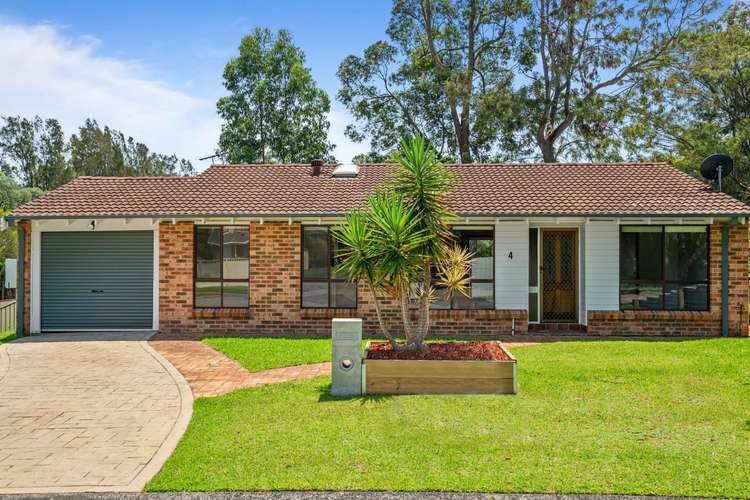 4 Sawyer Close, Green Point NSW 2251