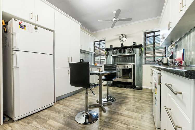 Second view of Homely house listing, 27 Barry Street, Echuca VIC 3564