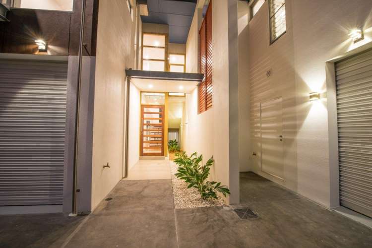 Main view of Homely townhouse listing, 2/6 Schultze Street, Larrakeyah NT 820