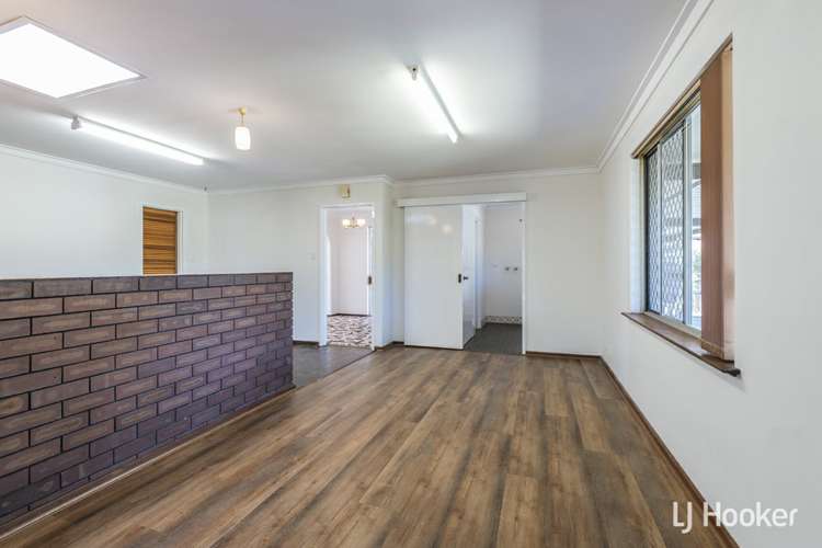Fifth view of Homely house listing, 28 Shillington Way, Thornlie WA 6108