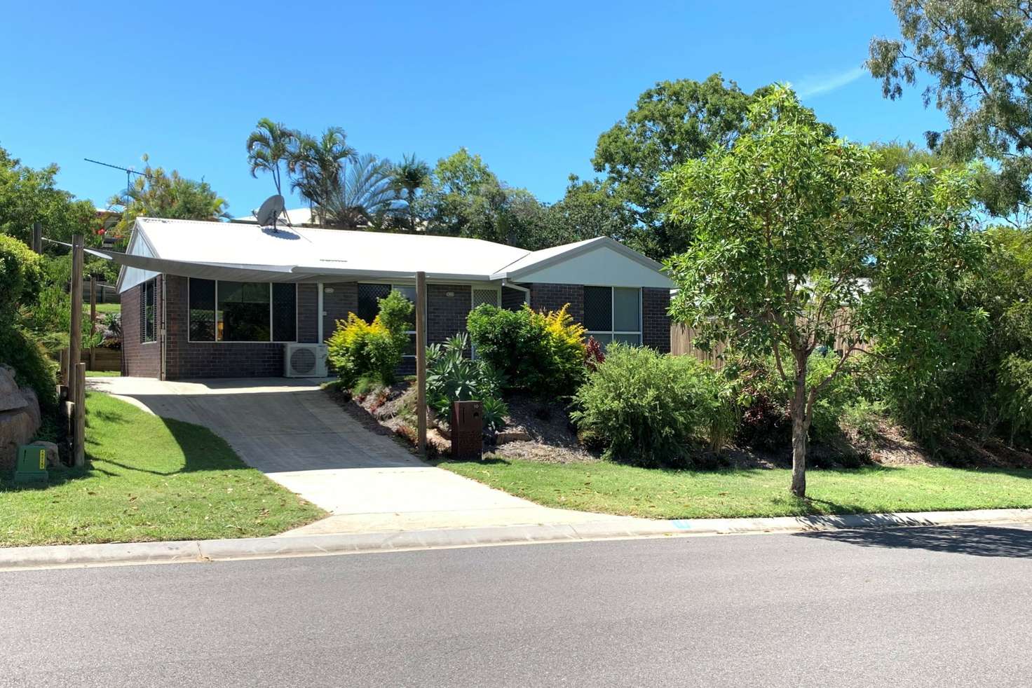 Main view of Homely house listing, 10 Curtis Avenue, Boyne Island QLD 4680