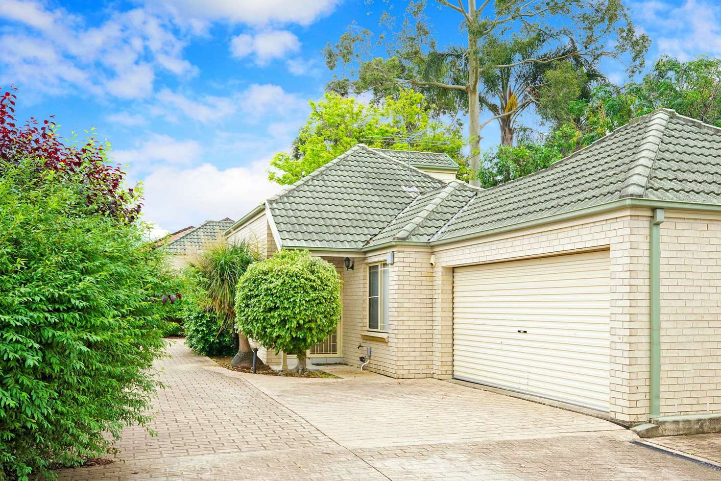 Main view of Homely townhouse listing, 2/33 Barry Street, Cambridge Park NSW 2747