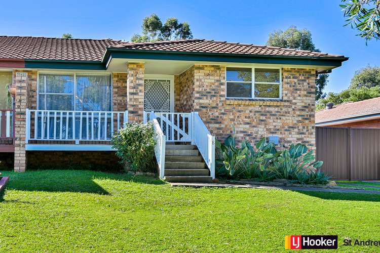 8 Missouri Street, Kearns NSW 2558