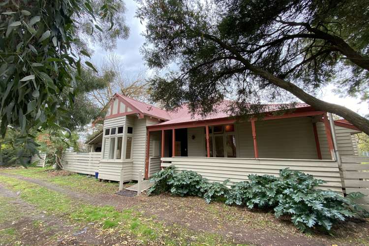 Second view of Homely house listing, 5 Aitken Street, Alexandra VIC 3714