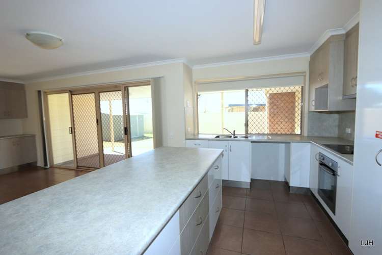 Seventh view of Homely house listing, 3 Peggy Court, Emerald QLD 4720