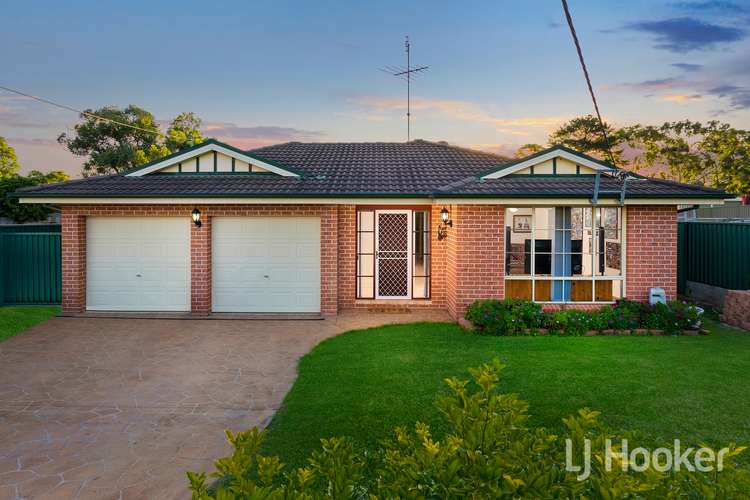 33 Carlton Road, Thirlmere NSW 2572