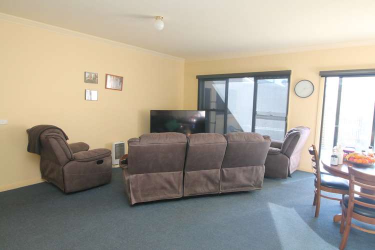 Third view of Homely townhouse listing, 25B Macrae Street, Bairnsdale VIC 3875