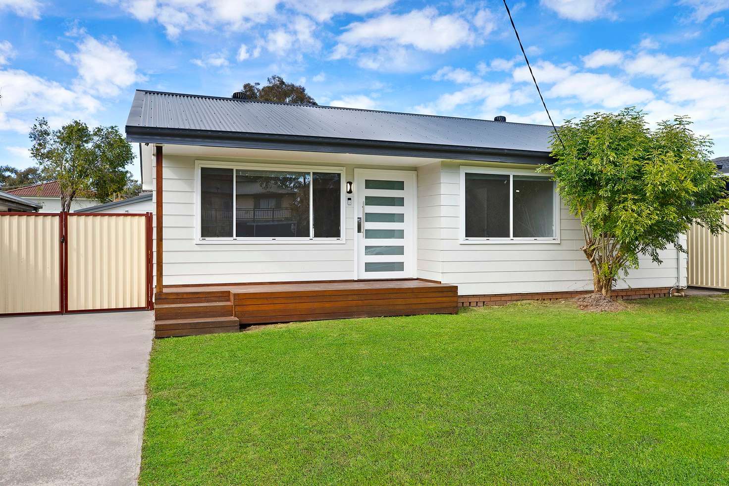 Main view of Homely house listing, 19 Kerry Crescent, Berkeley Vale NSW 2261