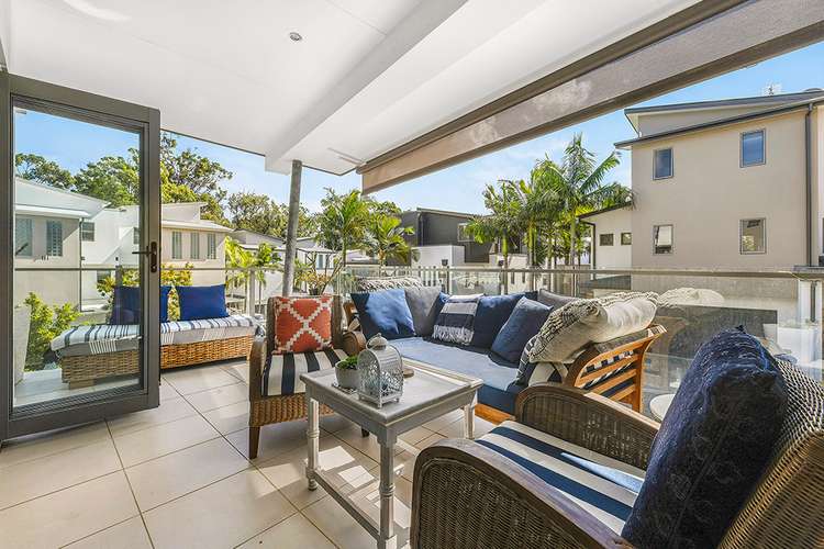 Main view of Homely townhouse listing, 2/17 Great Southern Drive, Robina QLD 4226
