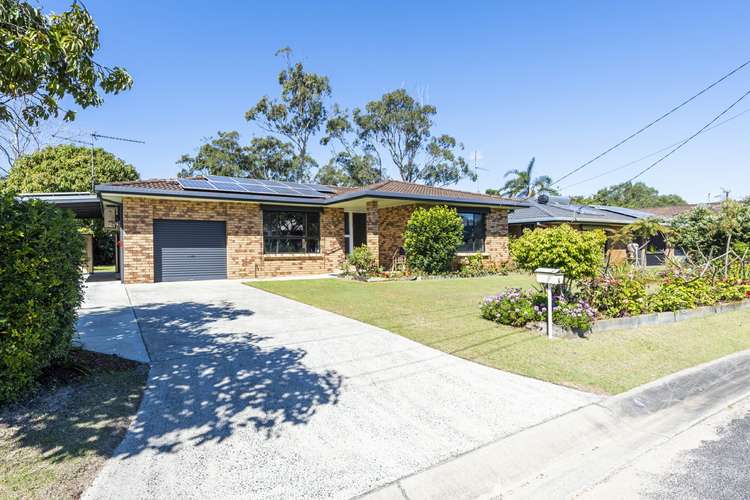 Second view of Homely house listing, 4 Gundaroo Crescent, Iluka NSW 2466