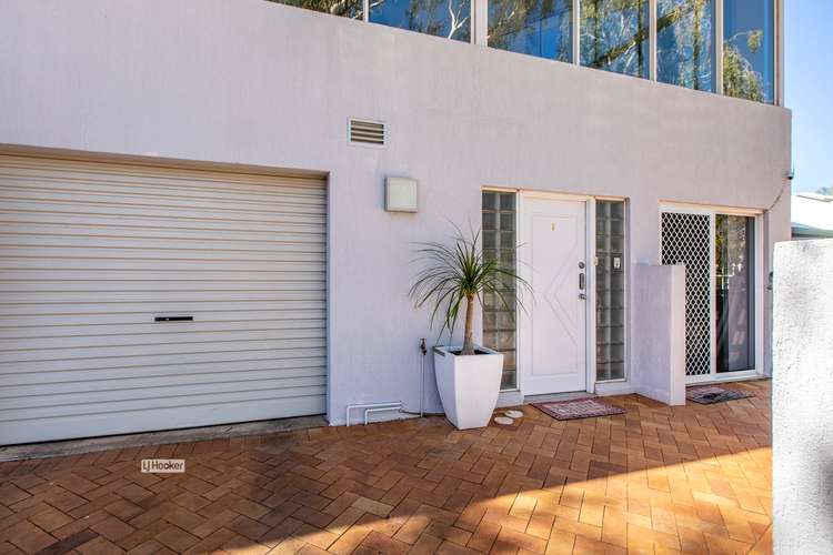 Third view of Homely semiDetached listing, 1/34 Taylor Street, Araluen NT 870
