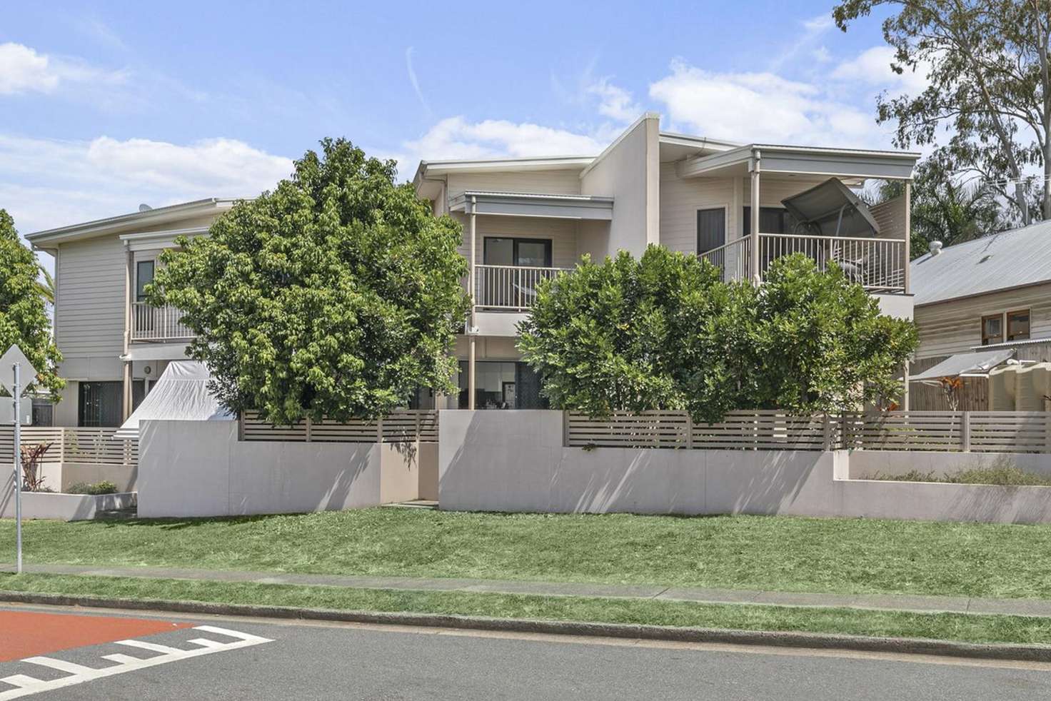Main view of Homely townhouse listing, 2/33 Bridgewater Street, Morningside QLD 4170