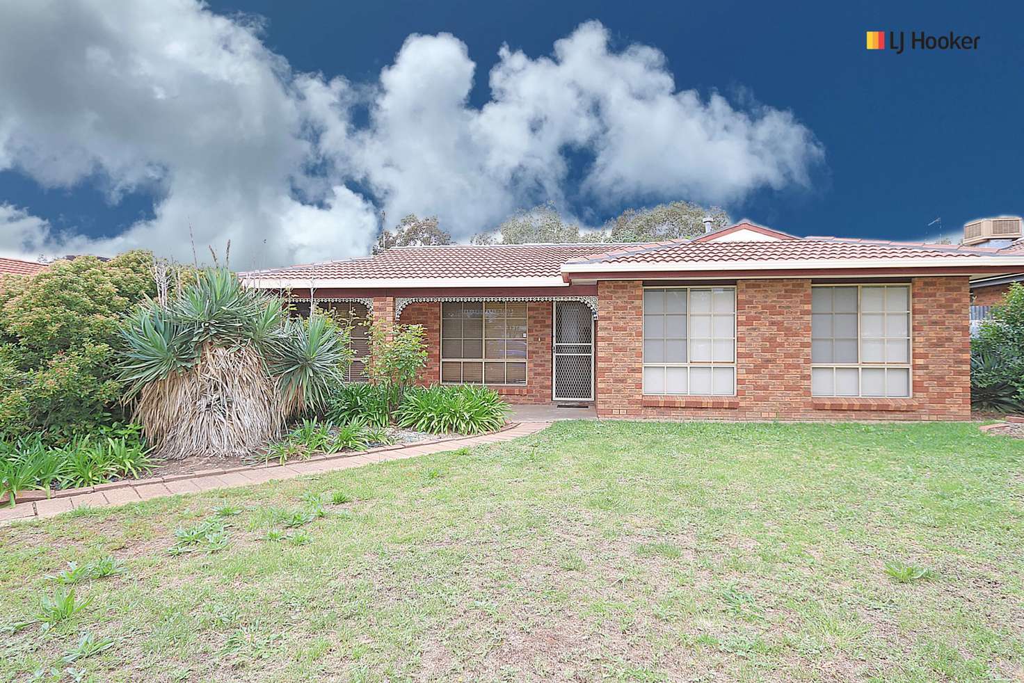 Main view of Homely house listing, 20 Karoom Drive, Glenfield Park NSW 2650