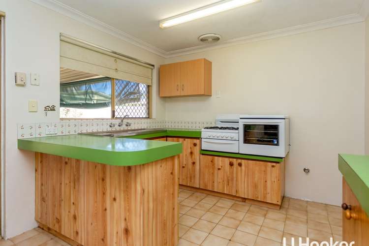 Second view of Homely house listing, 7 Farnham Place, Gosnells WA 6110