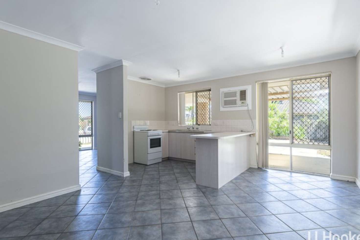 Main view of Homely house listing, 31 Parakeela Grove, Maddington WA 6109