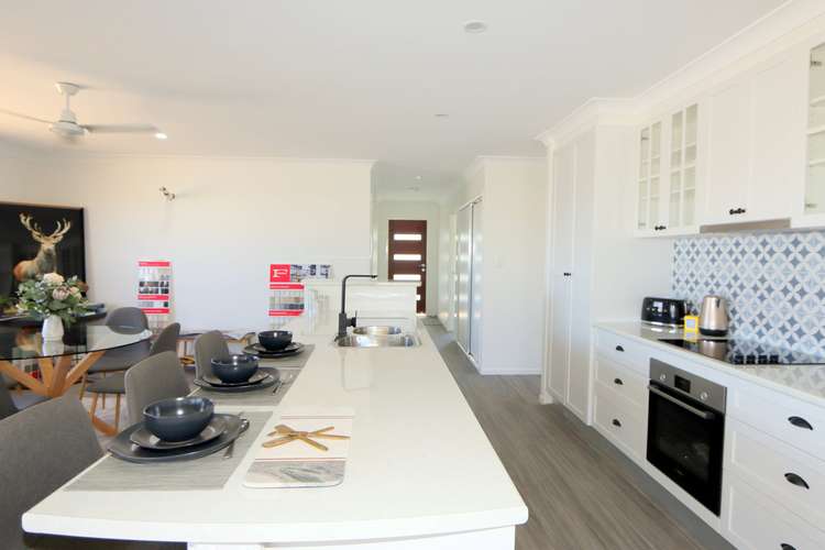 Fourth view of Homely house listing, 4 Costello Court, Emerald QLD 4720