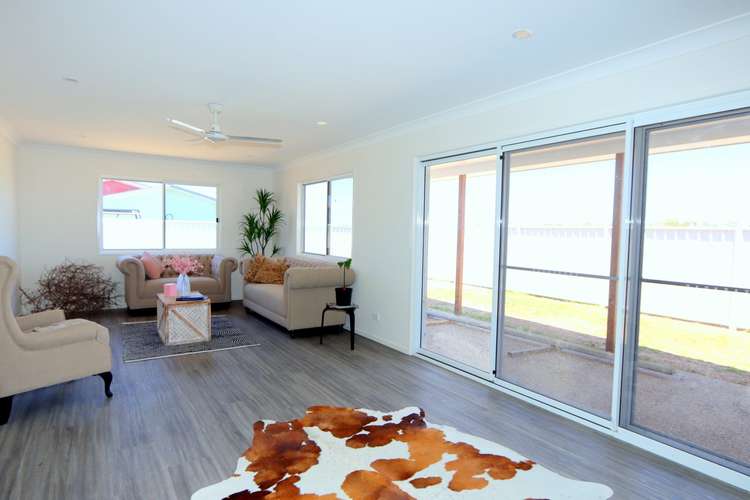 Seventh view of Homely house listing, 4 Costello Court, Emerald QLD 4720