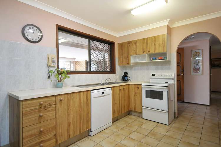 Fifth view of Homely house listing, 10 Carolina Close, Elanora QLD 4221
