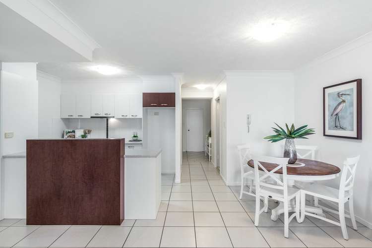 Fourth view of Homely apartment listing, Unit 2/960 Wynnum Road, Cannon Hill QLD 4170
