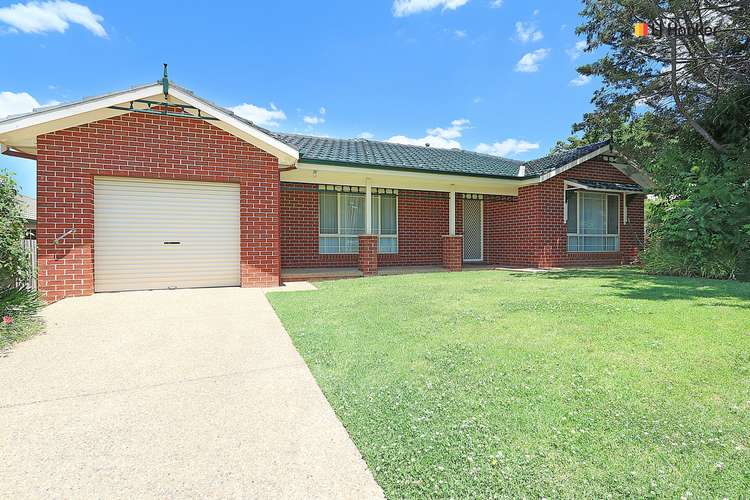 Main view of Homely house listing, Unit 1/2 Lachlan Place, Tatton NSW 2650