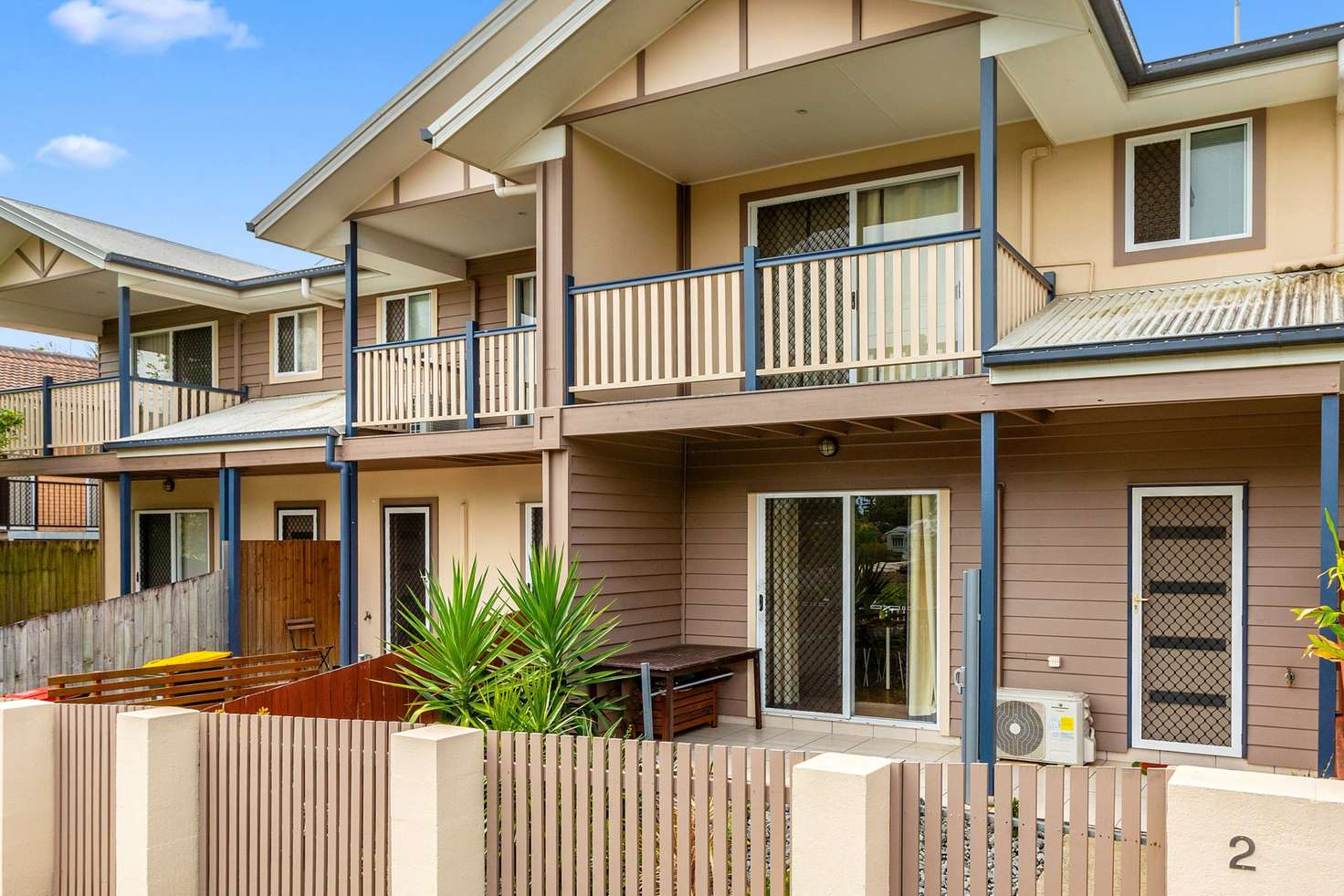 Main view of Homely townhouse listing, 2/22 Querrin Street, Yeronga QLD 4104