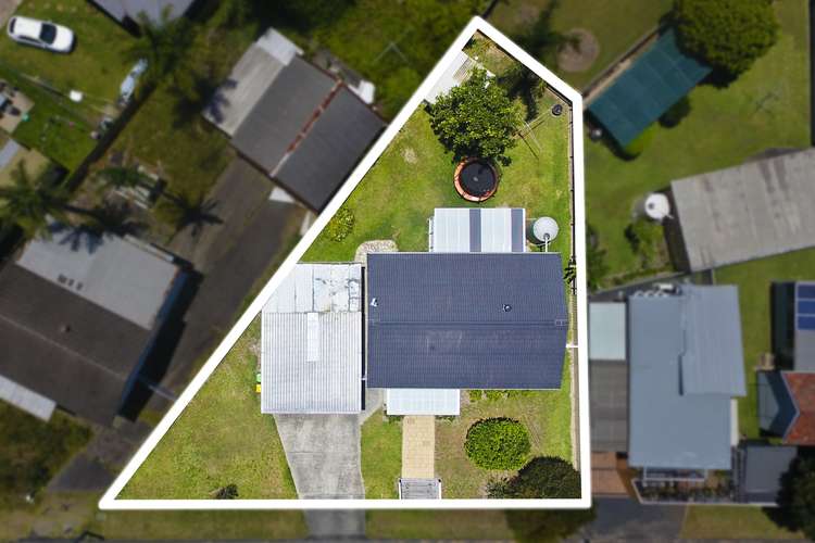 Third view of Homely house listing, 9 Woolana Avenue, Budgewoi NSW 2262