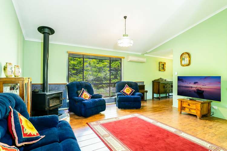 Sixth view of Homely house listing, 9 Bluegum Close, Singleton NSW 2330