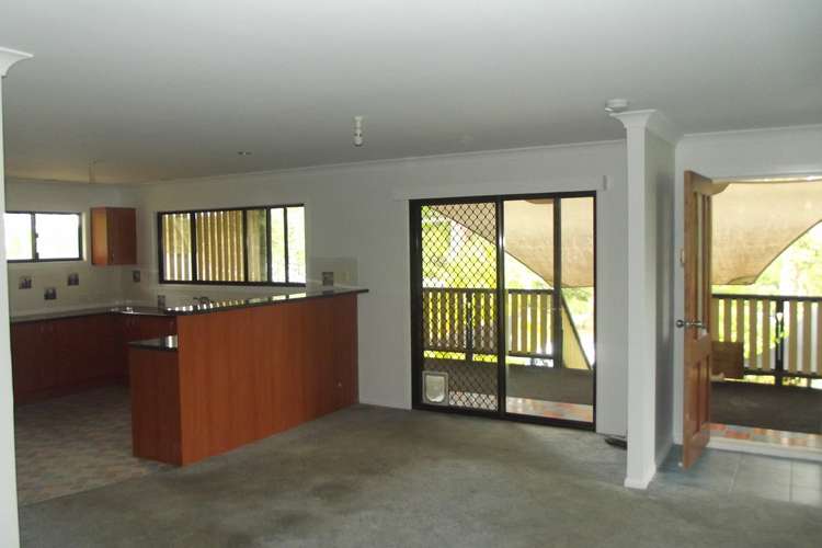 Fifth view of Homely house listing, 10 Curlew Street, Macleay Island QLD 4184