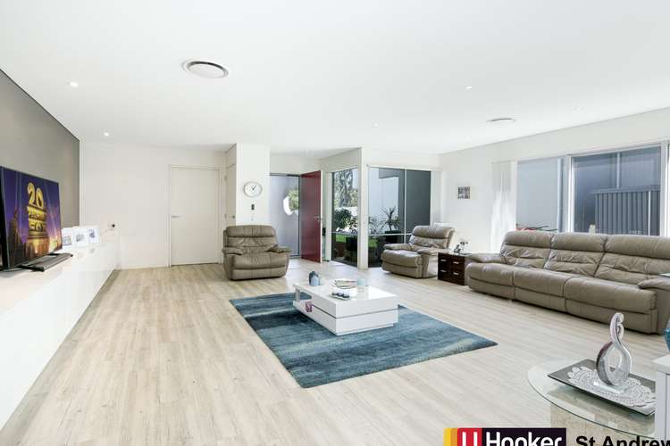 Main view of Homely villa listing, Villa 3/72 Glendower St, Gilead NSW 2560