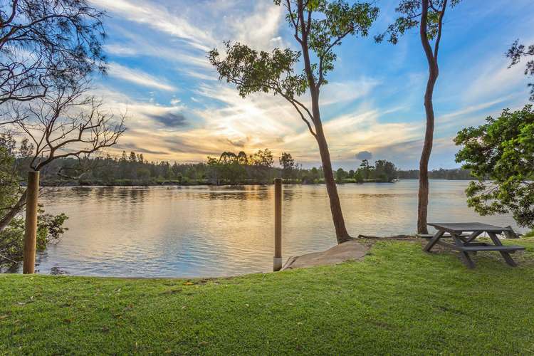 2 Riverview Place, Darawank NSW 2428