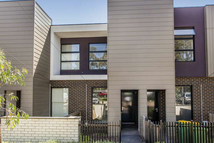 Main view of Homely townhouse listing, 35a Cambridge Road, Mooroolbark VIC 3138