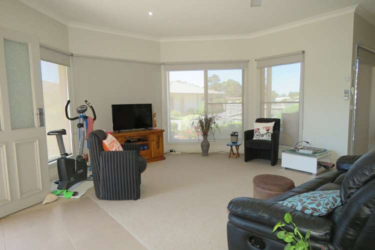 Fifth view of Homely house listing, 2 Eaton Place, Paynesville VIC 3880