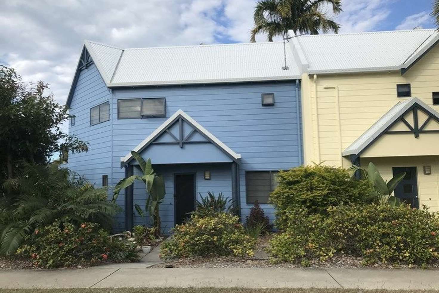 Main view of Homely townhouse listing, 6/9 Orana Avenue, Boyne Island QLD 4680
