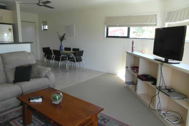 Second view of Homely townhouse listing, 6/9 Orana Avenue, Boyne Island QLD 4680