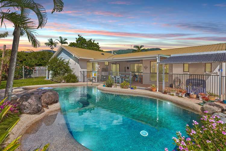 2 Milln Close, Clifton Beach QLD 4879