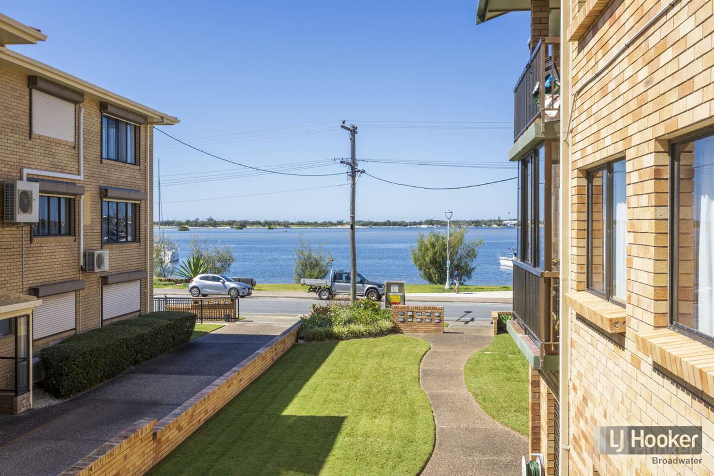 Main view of Homely unit listing, 4/252 Marine Parade, Labrador QLD 4215