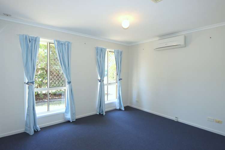 Sixth view of Homely house listing, 8 Fern Court, Emerald QLD 4720