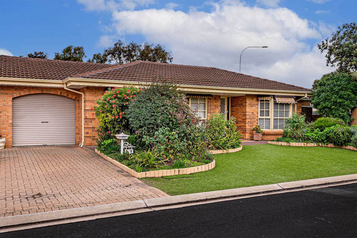 Main view of Homely house listing, 2/9 Hansen Court, West Lakes Shore SA 5020