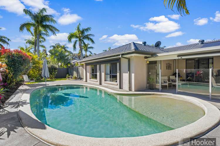 22 Ballybunyon Crescent, Hope Island QLD 4212