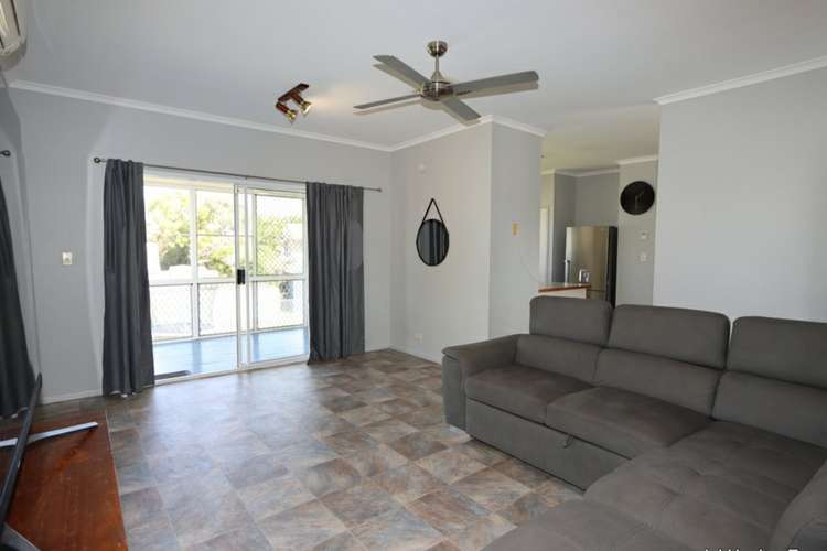 Fifth view of Homely house listing, 10 Colleen Avenue,, Emerald QLD 4720