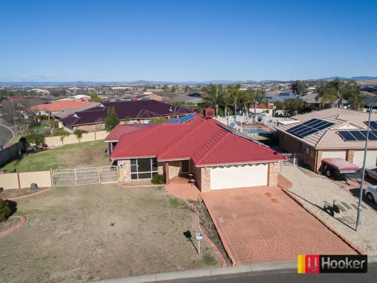 Third view of Homely house listing, 48 Wahroonga Drive, Hillvue NSW 2340