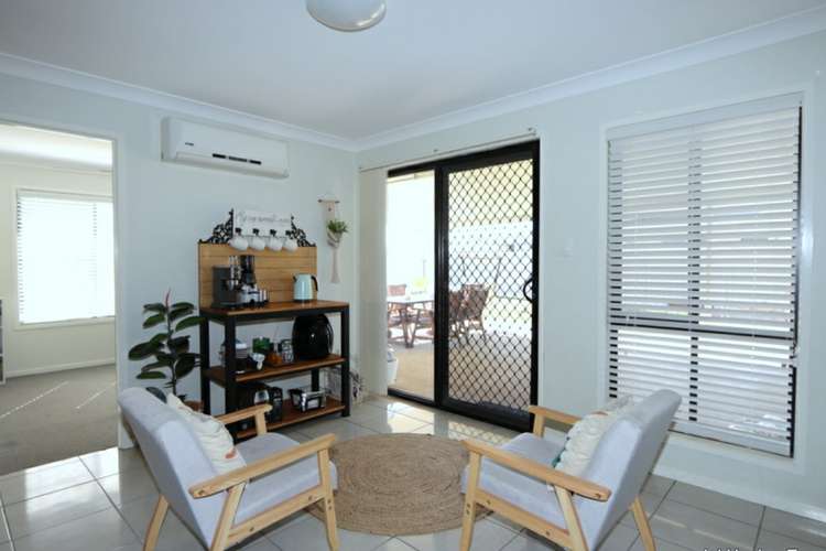 Sixth view of Homely house listing, 11 Singleton Crt, Emerald QLD 4720